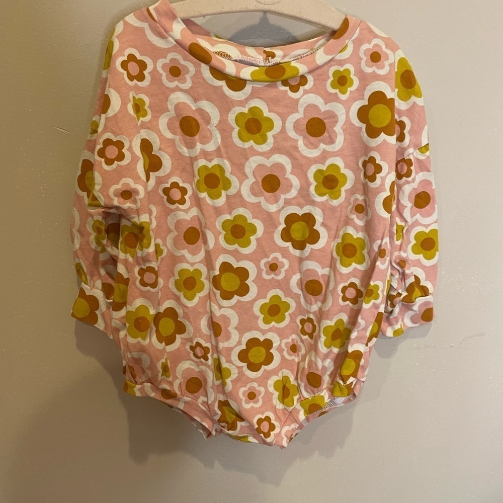 FLORAL GIRLS ONESIE